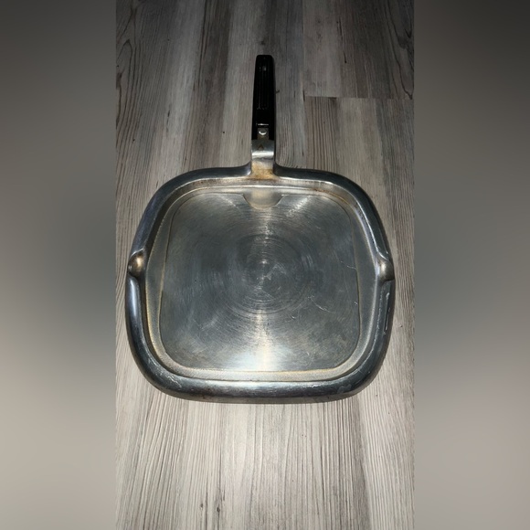 Wagner Ware Magnalite Sidney 10.75” Broiler Griddle Square Aluminum Vintage - Picture 2 of 7